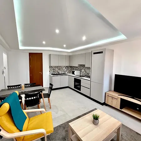 Apartament Victor 203 *