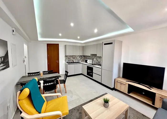 Apartament Victor 203 *